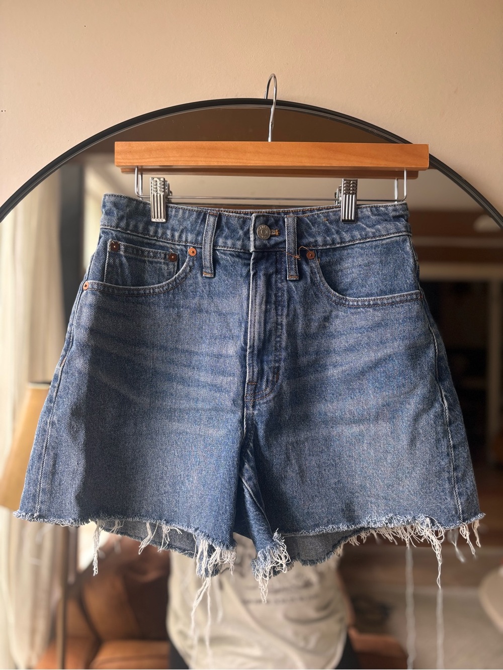 MADEWELL | the curvy perfect denim shorts | size 27 - Picture 2 of 3